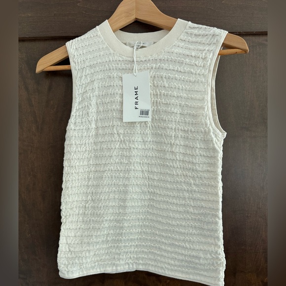 NWT Frame Smocked Silk Blend Sleeveless Crewneck - Picture 1 of 3